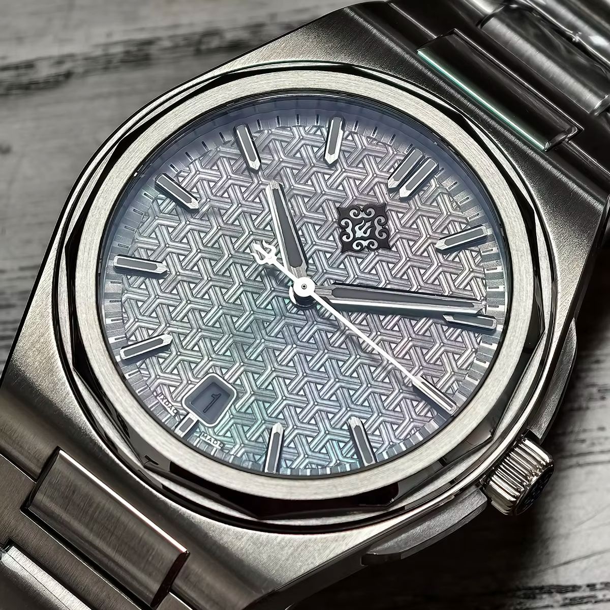 IX&DAO 2026 New Warrior 37mm M - Rolex Watch Submariner recension och pris